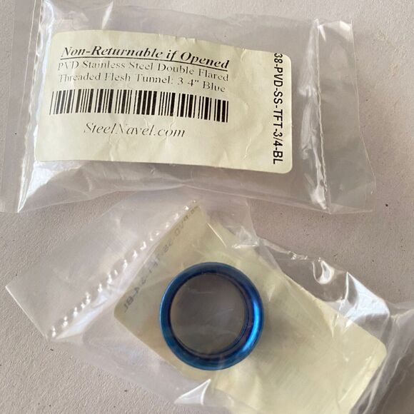 NEW 2 Steel Navel 3/4" 19mm Blue Stainless Steel Double Flared Threaded Tunnel - Picture 5 of 5